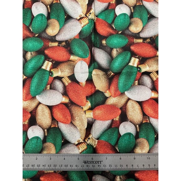 Christmas Holiday Print Fabric 100% Cotton Quilting Dogs Cookies Sweater 2.75 yd - Picture 4 of 5